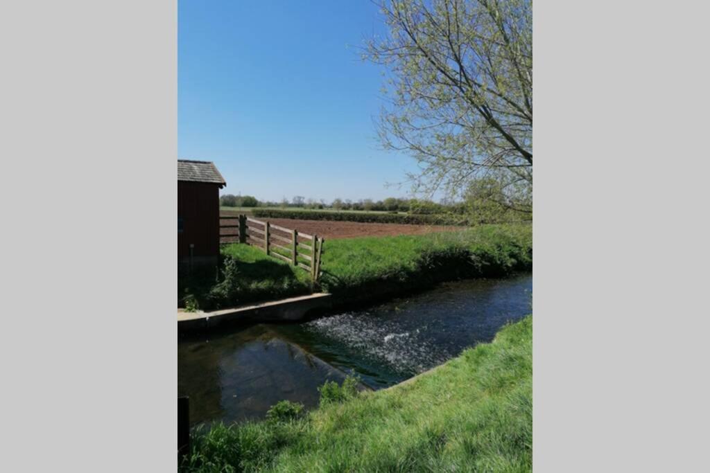 Featheredge Corner Lodge Wells Exteriör bild