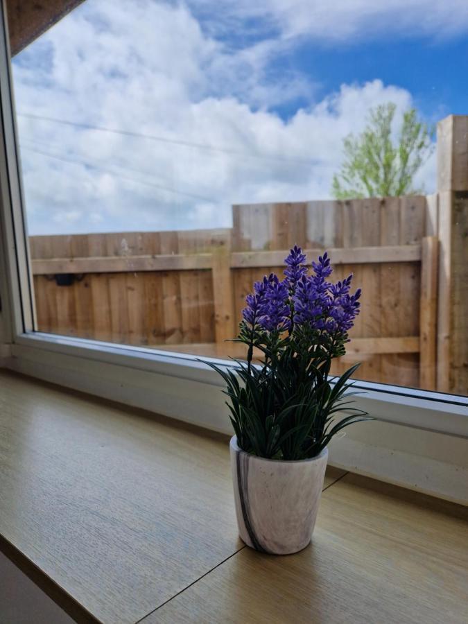 Featheredge Corner Lodge Wells Exteriör bild